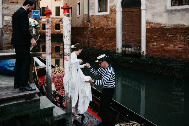 Venice wedding photographer - wedding photographer in Venice Italy - Palazzo Cavalli Venice wedding - Bauer hotel Venice-0035