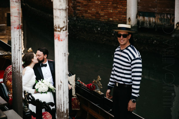Venice wedding photographer - wedding photographer in Venice Italy - Palazzo Cavalli Venice wedding - Bauer hotel Venice-0045