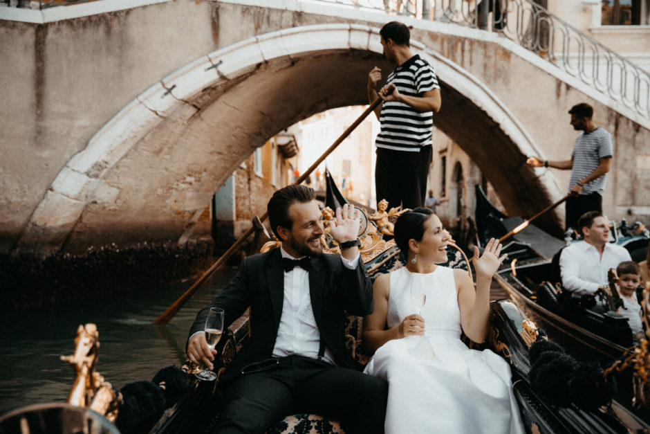 wedding ceremony on a gondola