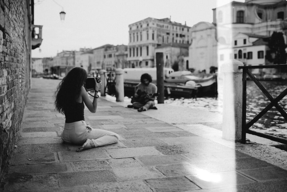 Grand Canal couple photoshoot