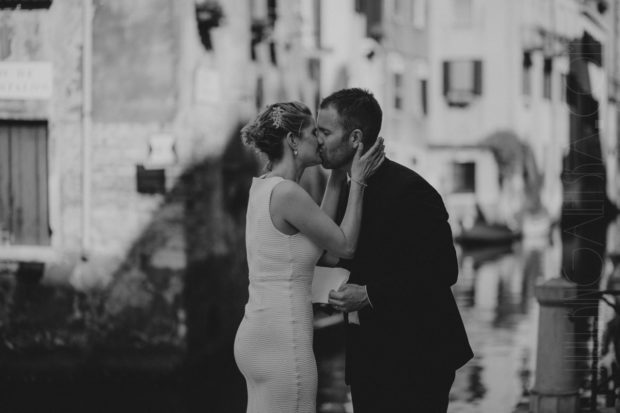 Wedding Proposal Engagement Destination Photographer Venice Italy Kinga Leftska-5070