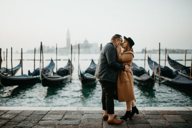 engagement photographer in Italy