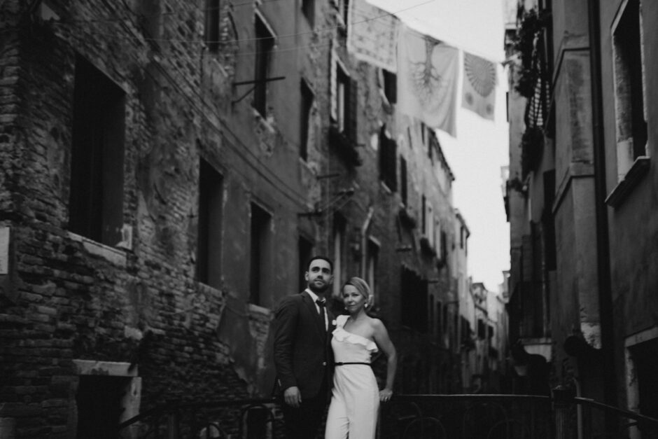 unconventional elopement italy venice photography service